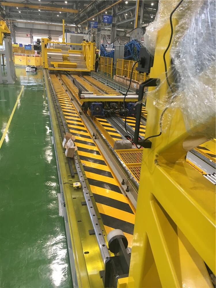 扶梯裝配工裝現(xiàn)場圖3